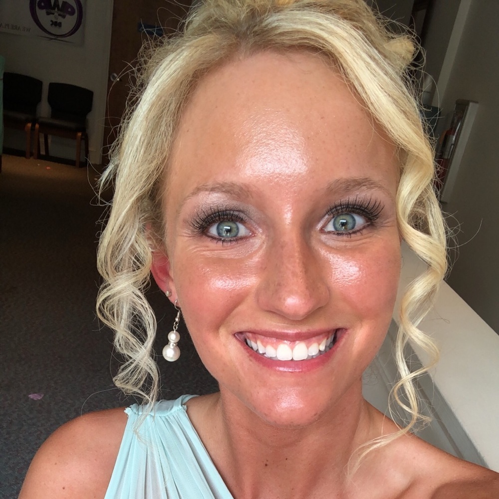 Meet your Posher, Brittney